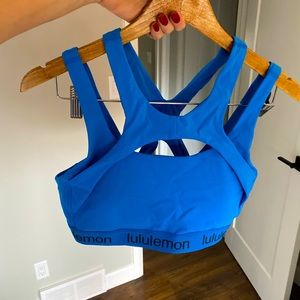 Lululemon Logo Train Bra, 10